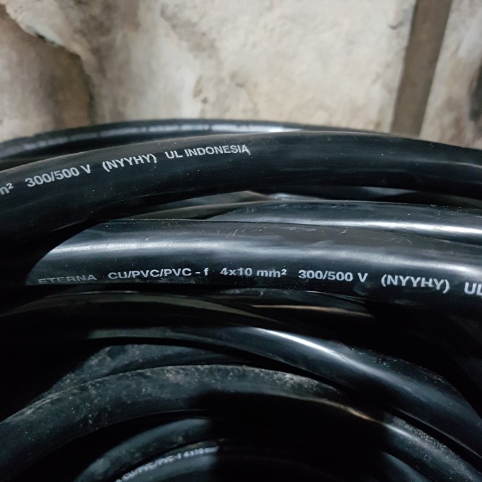 Eterna Kabel Listrik Hitam Serabut Nyyhy 4 X 10 / 4X10 Mm ( Ecer ) Cod