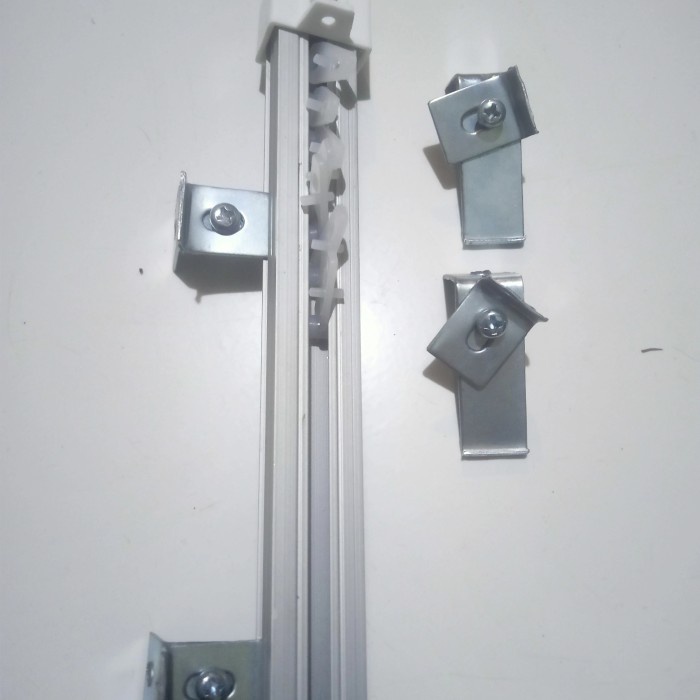 Gorden Batang Kotak Gorden Rel