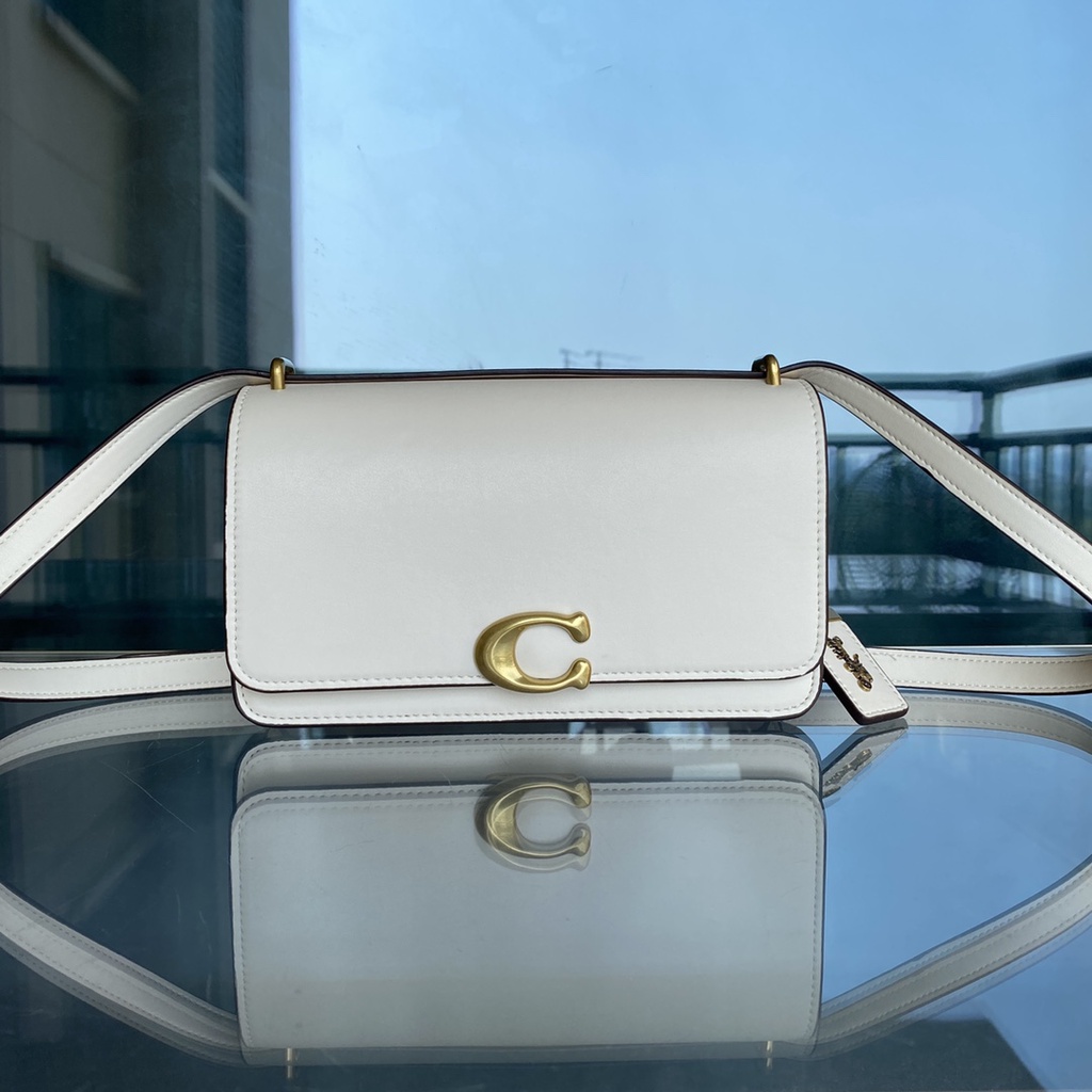 coc cc416 Autumn and Winter 2022 New Coc Cowhide CC416 Women's Vintage Versatile C-button Flap BANDIT One shoulder Crossbody Bag