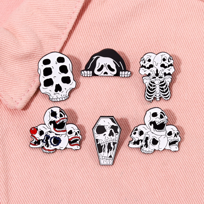 Bros Pin Enamel Bentuk Kepala Tengkorak Warna Hitam Gaya Punk Gothic Untuk Hadiah