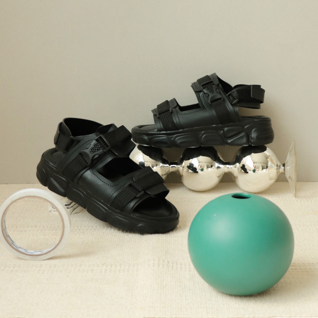 JunoByCherly Stors Buckle Sandal Gunung Sneakers Strap Tali Wedges Wanita