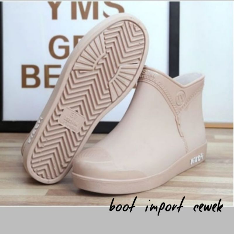 SEPATU  BOOT BOOTS WANITA KEBUN TAMAN ANTI AIR LENTUR IMPORT TINGGI 21 CM BIRU TUA KARET BUKAN AP