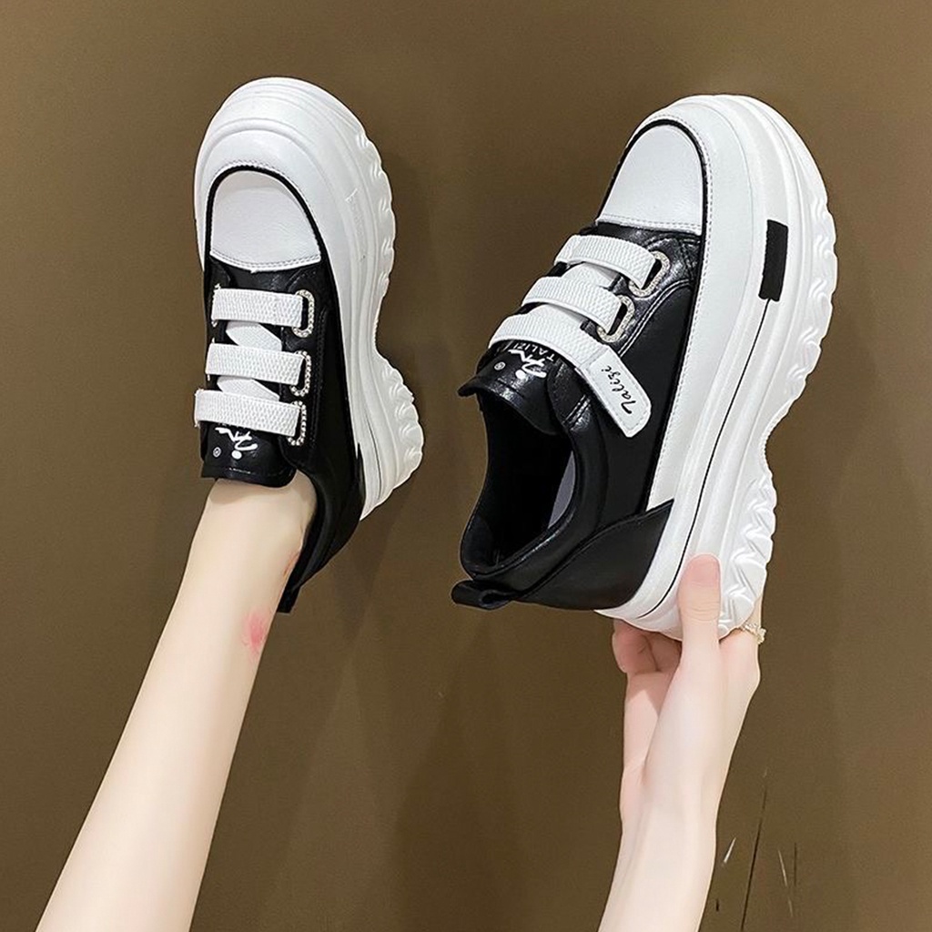 Sneaker Cewek Casual Sneakers Wanita Sepatu Wanita Sporty Modis Kekinian Kualitas Original