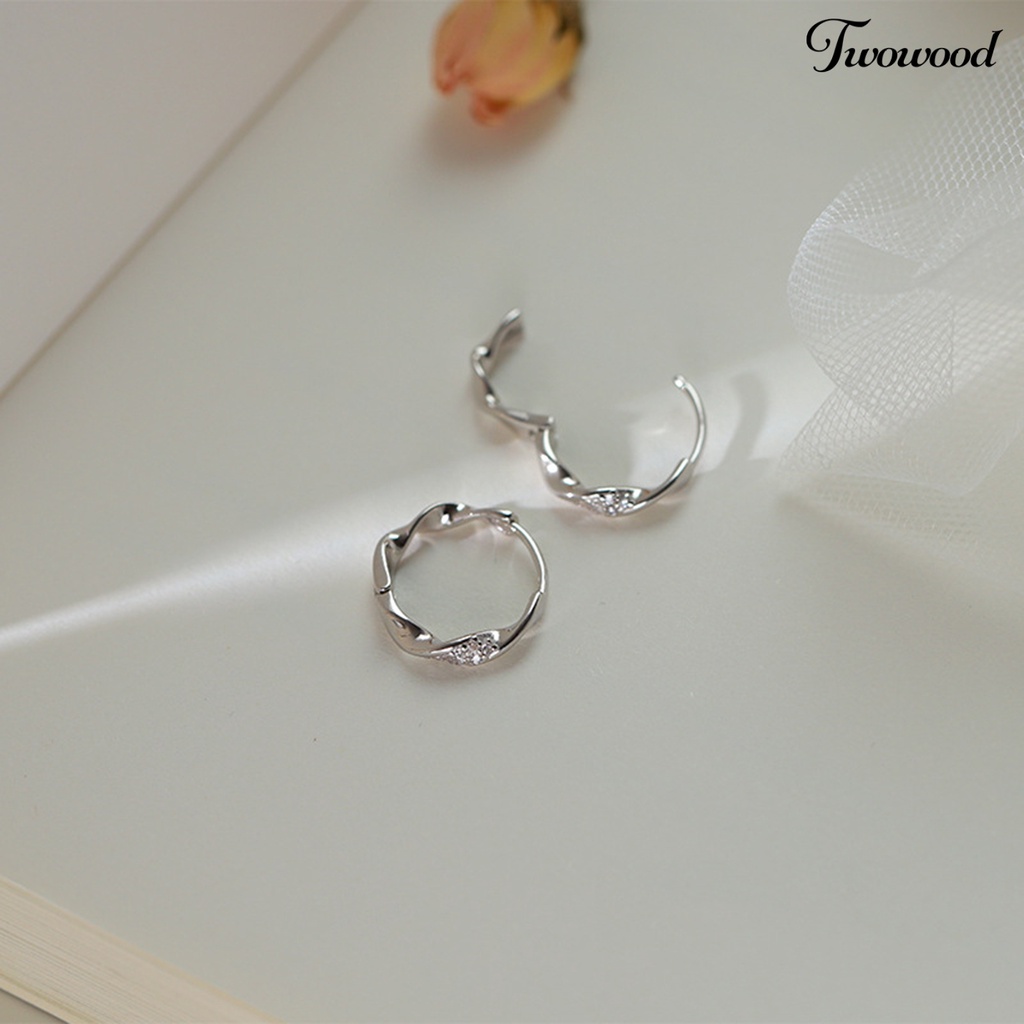 1 Pc Anting Bentuk Bulat Twisted Bahan Cubic Zirconia Untuk Wanita