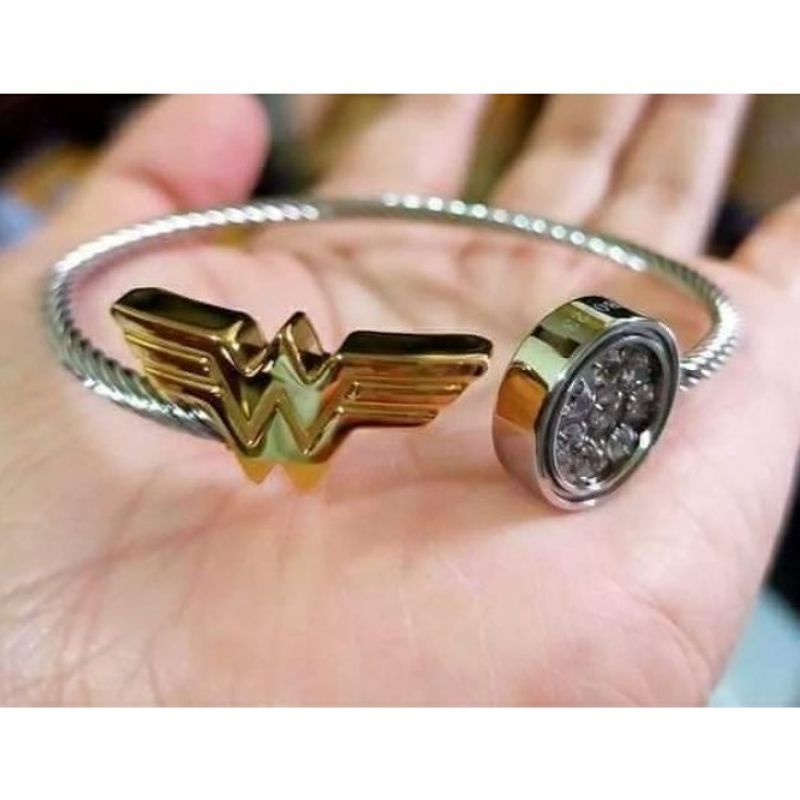 WONDER WOMAN BY MCI