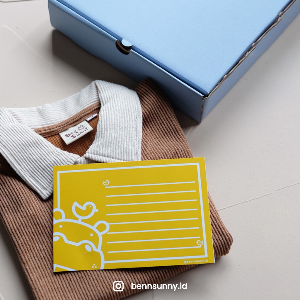 

Kotak kado + Kartu ucapan / Gift Box + Greeting Card
