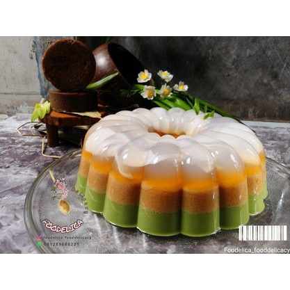 

Puding Kelapa 3 lapis ukuran 20 cm