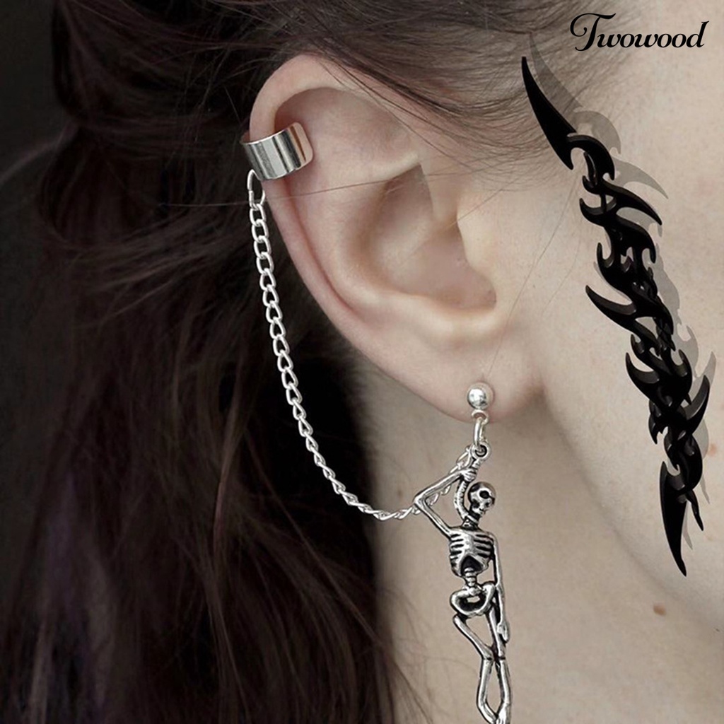 1 Pasang Anting Stud Bentuk Tengkorak Asimetris Gaya Gothic Hip Hop Untuk Halloween