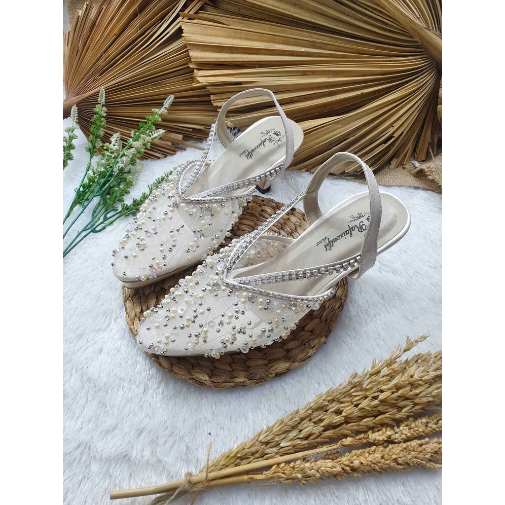 Sepatu wedding cantik hansa broken white 7cm runcing