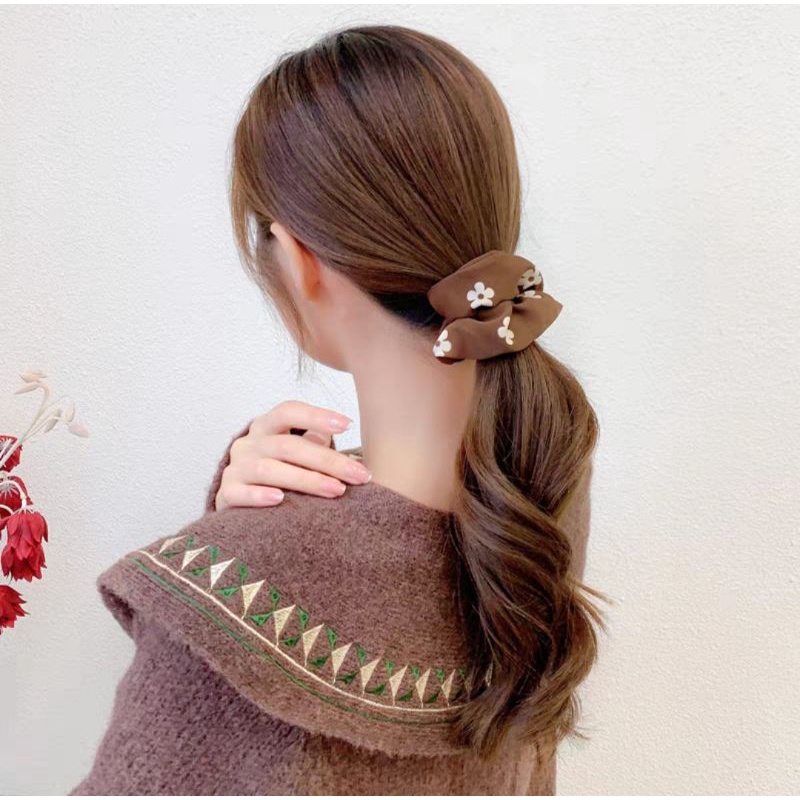 Ikat Rambut Scrunchie Korea Motif Bunga Daisy Kunciran Rambut Model Korea Nude Series