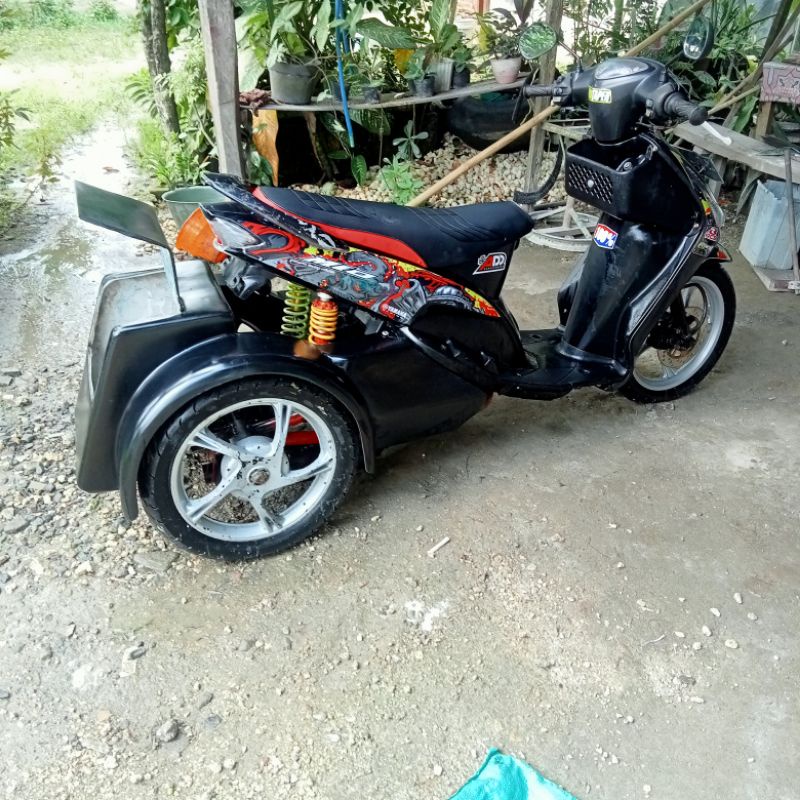 Ready honda vario roda 3 surat lengkap stnk bpkb mati