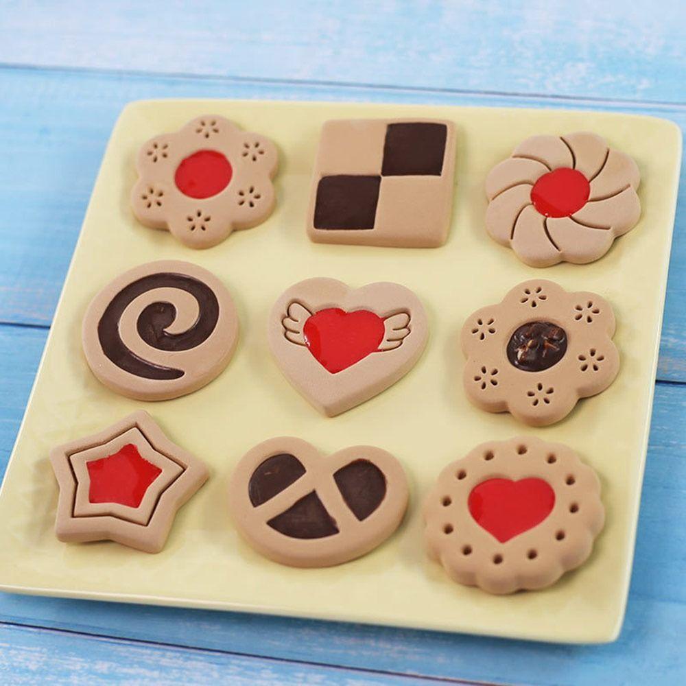 Solighter 8pcs/set Hari Valentine DIY Alat Kue Cinta Hati Bunga Mawar Cetakan Kue Plunger 3D Cookie Cutter