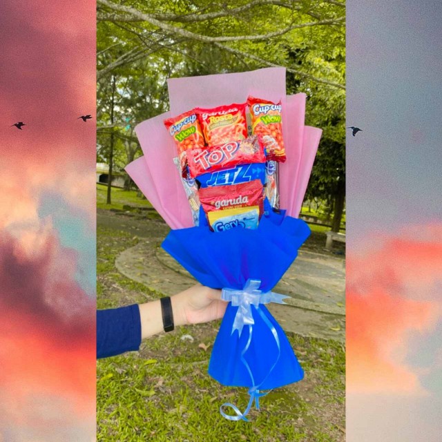 

Bucket Snack Wisuda Mini Pink Biru