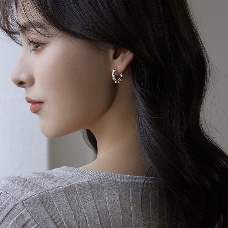 Anting Mutiara Desain Unik Untuk Wanita