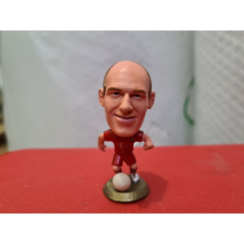 SALE Kodoto Action Figure Arjen Robben Miniatur Bola