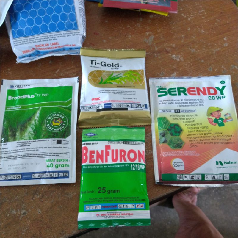 Herbisida sistemik pra dan purna tumbuh pada tanaman padi