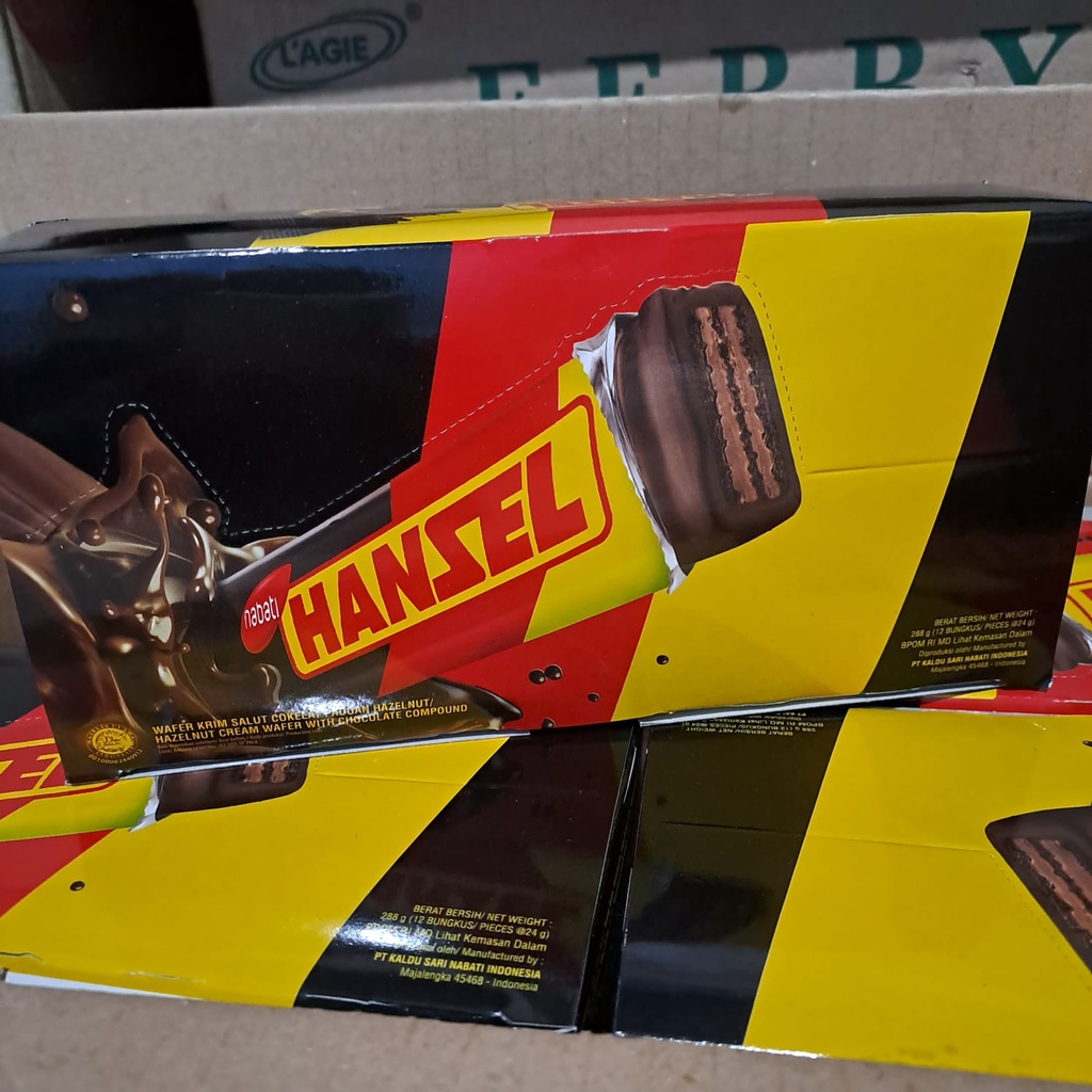 Nabati Hanzel Wafer Coklat 12 pc