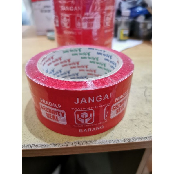 

LAKBAN FRAGILE MUDAH PECAH MERAH 2" PANJANG 90 YARD 48MM TEBAL