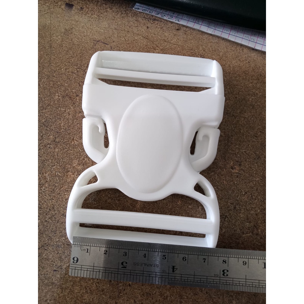 GESPER BUCKLE KUNCI SODOK TAS 7.0 CM BAHAN PLASTIK PUTIH