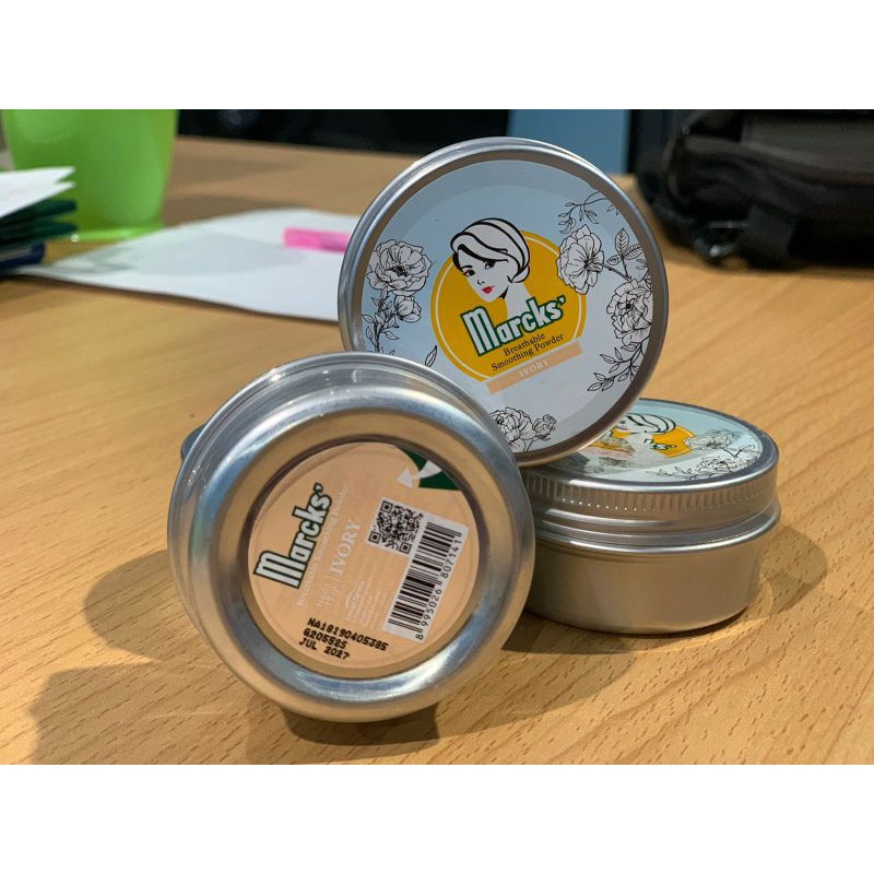 Marcks breathable smoothing powder