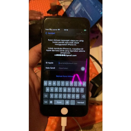 iphone 8 64gb lock icloud