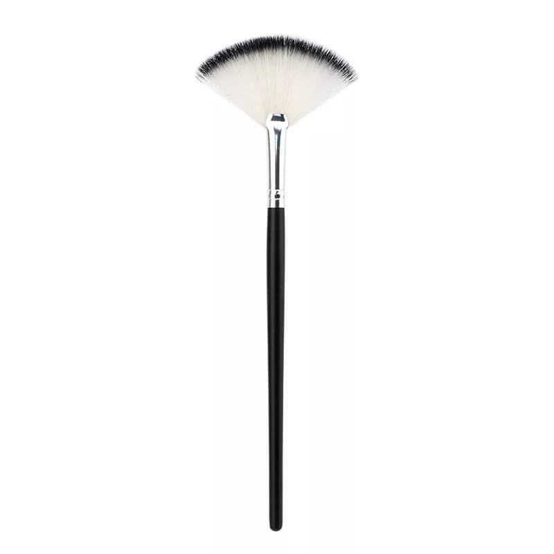 Kuas Make Up Brush Kuas Kipas Make up Blush On Foundation Wajah Bentuk Kipas Brush F082