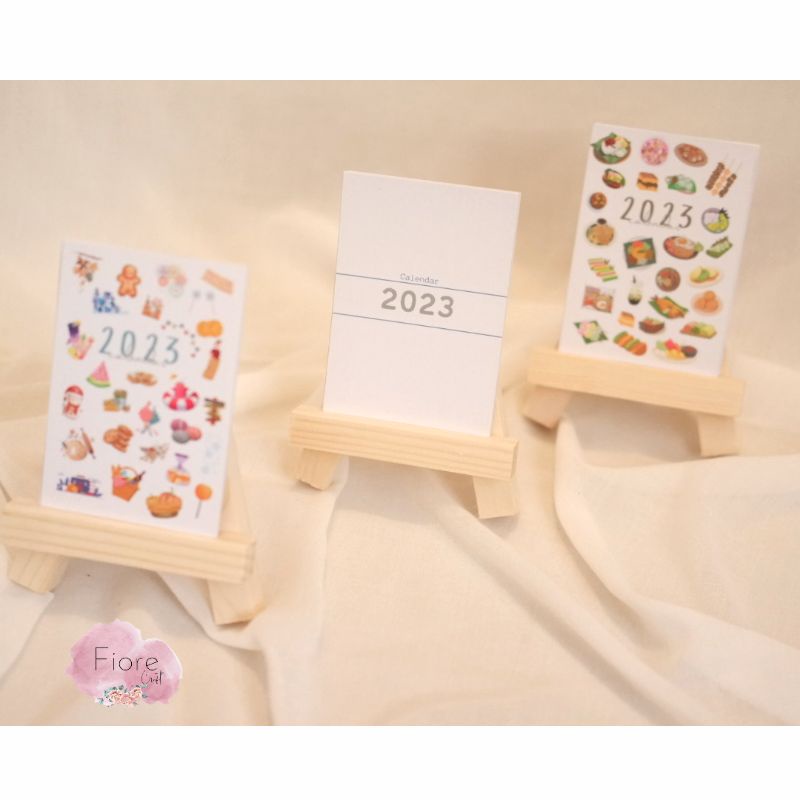 

Standing Calendar 2023 | Kalender aesthetic tatakan kayu | Kalender meja aesthetic