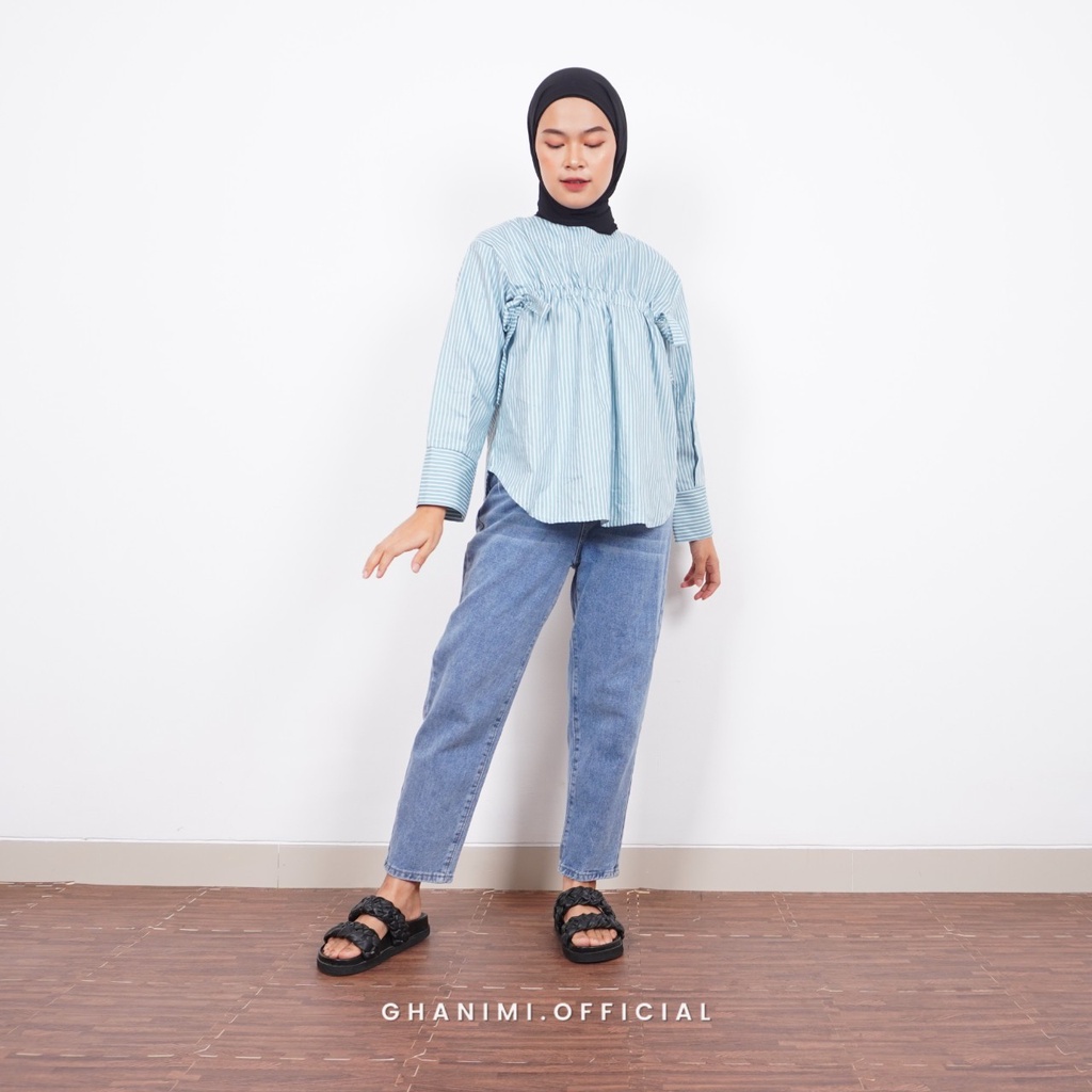 Ghanimi - Alysa Blouse / Blus Motif Stripe / Atasan Kerja / Atasan Santai / Atasan Casual / Stripe Top / Atasan Timeless / Atasan Salur / Atasan Garis Garis