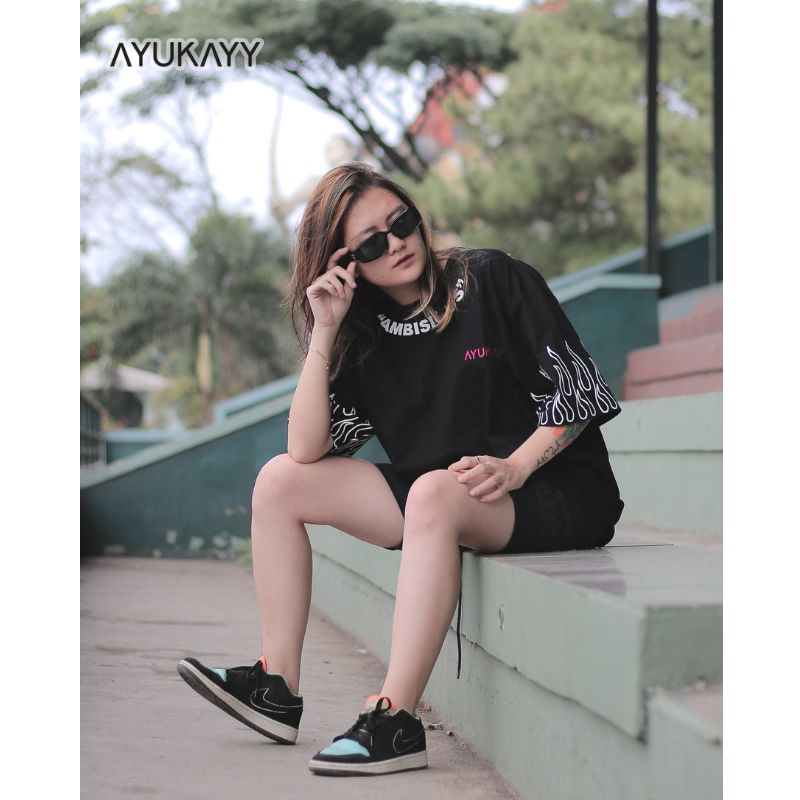 Kaos Oversize Pria dan Wanita -FLAME- Baju Jumbo Putih Hitam Polos XXL