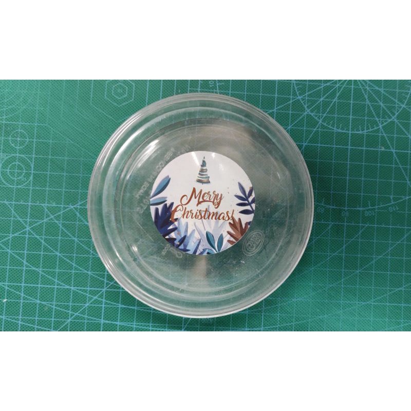 

sticker hampers christmas bulat B 35 pcs 5.5cm