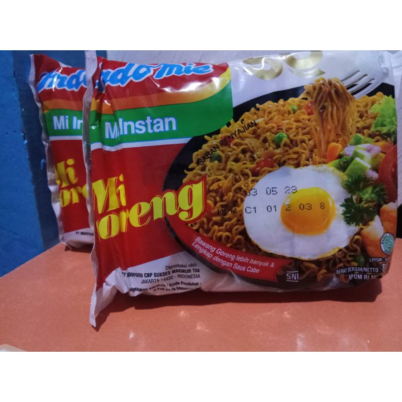 

Indomie mie instan / mie goreng