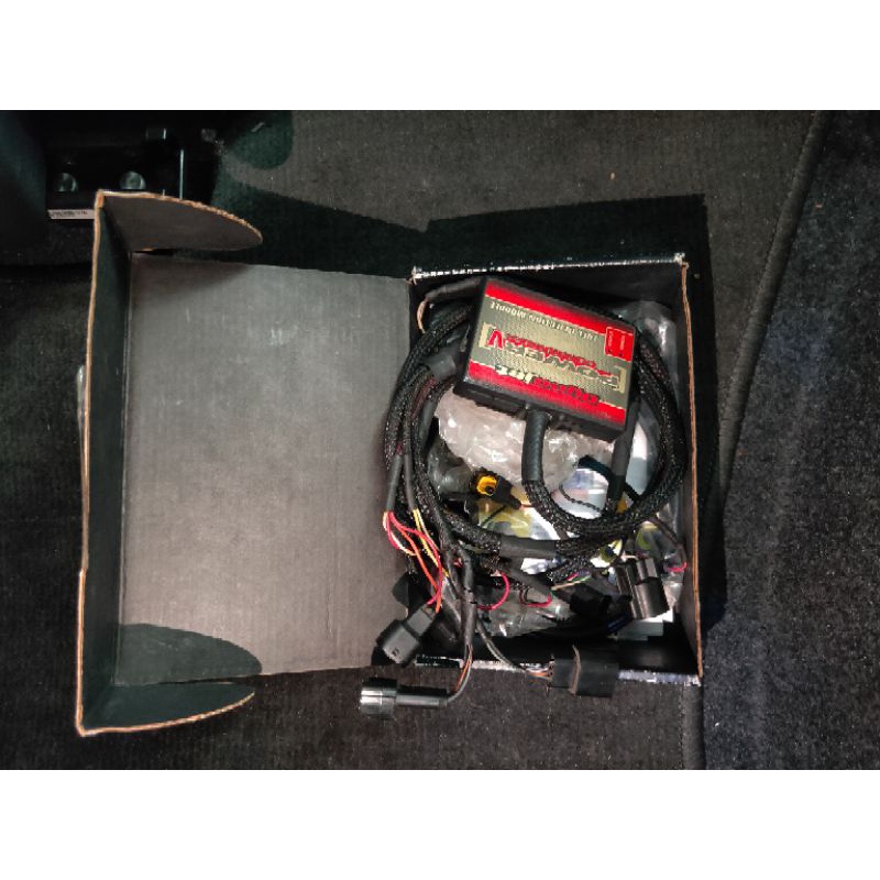 piggyback power commander v pcv ninja 250 fi not r25 cbr remap ecu