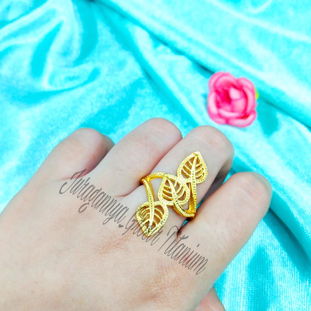 CINCIN DUBAI UKIR ANTIK DESAIN MINIMALIS