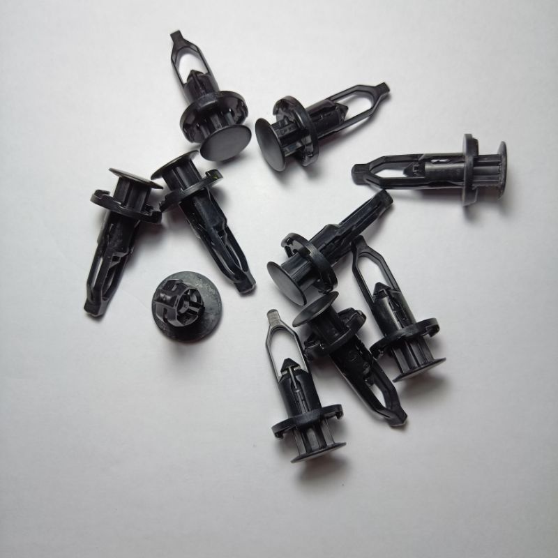 klip kancing bumper bemper mobil innova, fortuner, yaris, hilux ori lelang