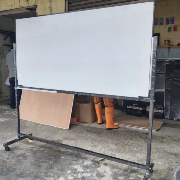 

Jual accessories whiteboard standing 120 x 200 nonmagnet 26SZ2 Berkualitas