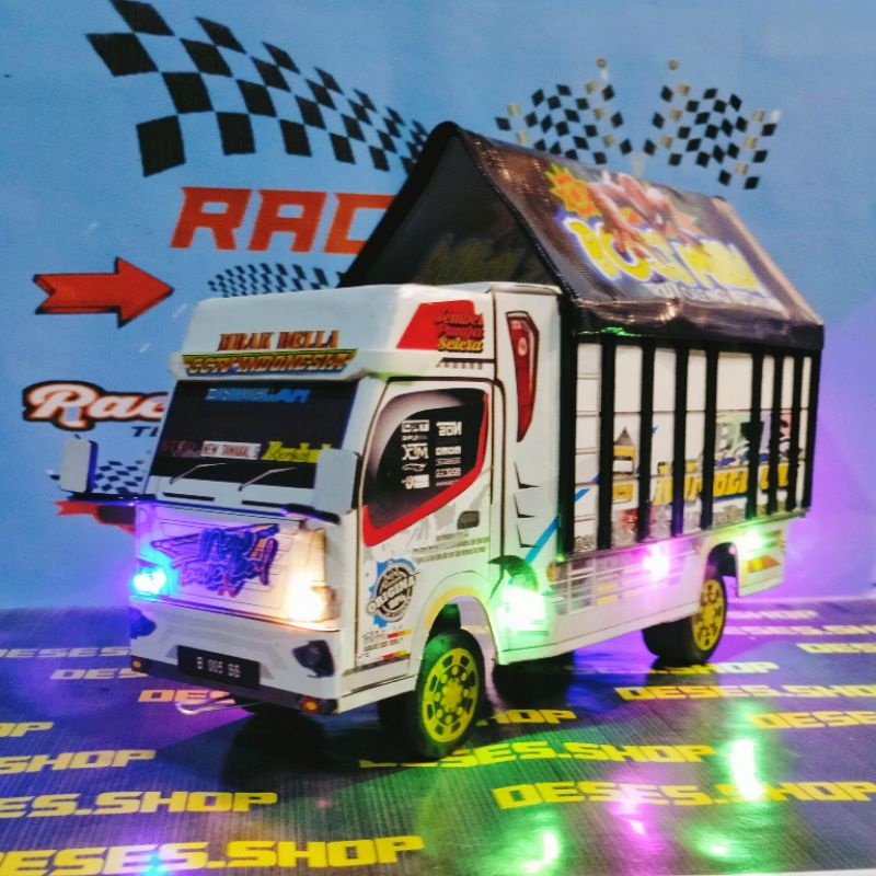 miniatur truck oleng TAWAKAL 5 BISA CUSTOM FOTO DAN NAMA DI PINTU BELAKANG