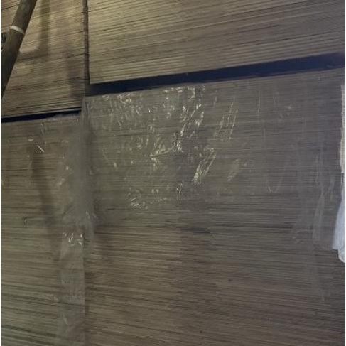 TRIPLEK 9 MM COR MERANTI MC PLYWOOD