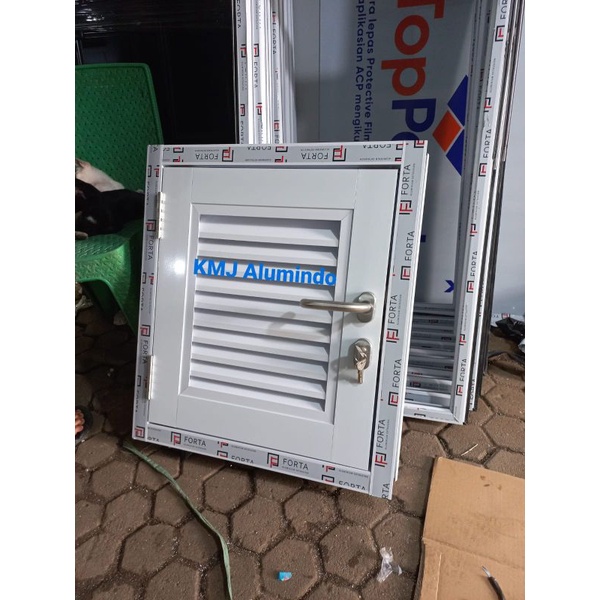 Pintu loteng aluminium Jalusi 57x83