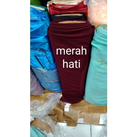 kain sifon ceruti , wollycrape polos bidang 150 cm(harga per 0,5 meter)