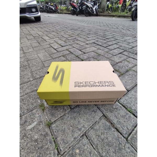 Box Crocs / Box Skechers / Dus Crocs / Dus Skechers/ Kardus Crocs / Kardus Skechers