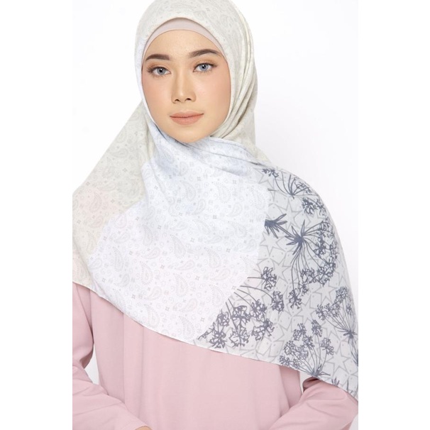 ZM x Geprek Bensu - Chana Creamy Hijab Kerudung Segi Empat