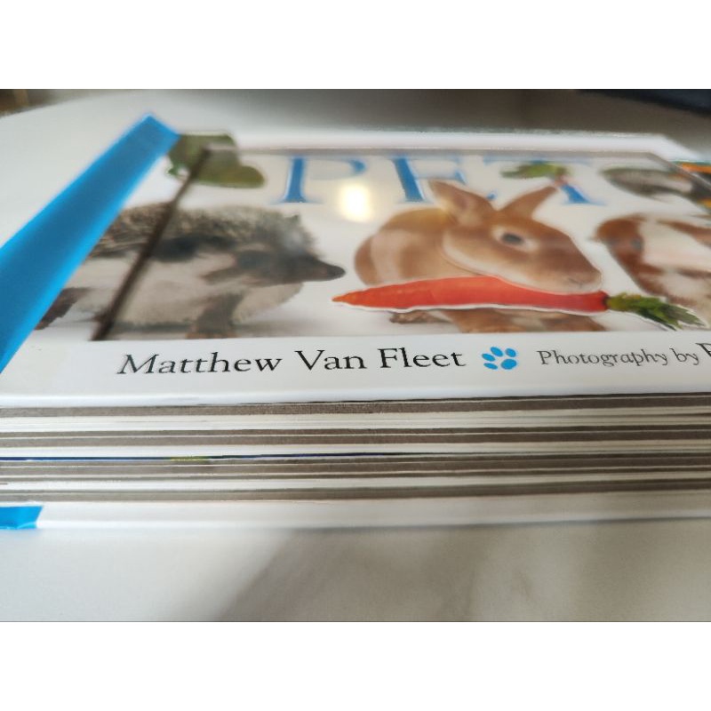 Original PET by Matthew Van Fleet touch feel push pull buku impor happychild