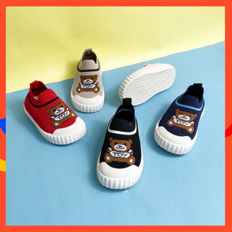 Sepatu anak-anak kecil 1-3 tahun kualitas baik anak-anak slip-on sepatu datar ringan lucu kartun hewan beruang sepatu