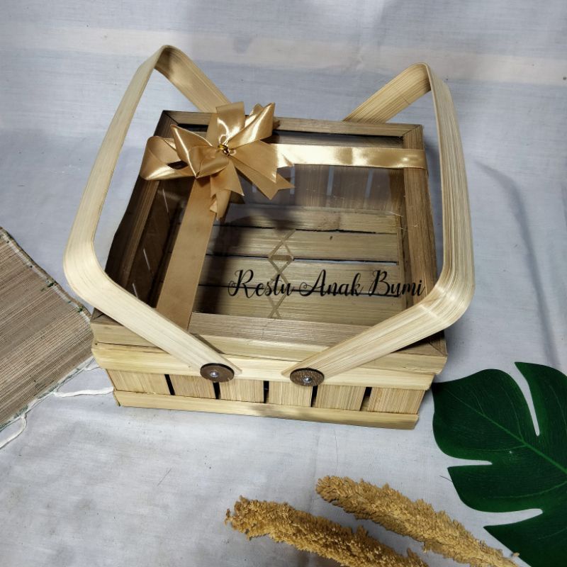 

keranjang hantaran Keranjang Bambu Mika 25x25 mika kaca transparan/hantaran/nikahan/seserahan/hampers/bingkisan/wedding/hadiah/giftbox/keranjang/wadah makanan/gift/sembako/roti/cake/nasi/catering/nasi box/food/lamaran/tradisi/craft