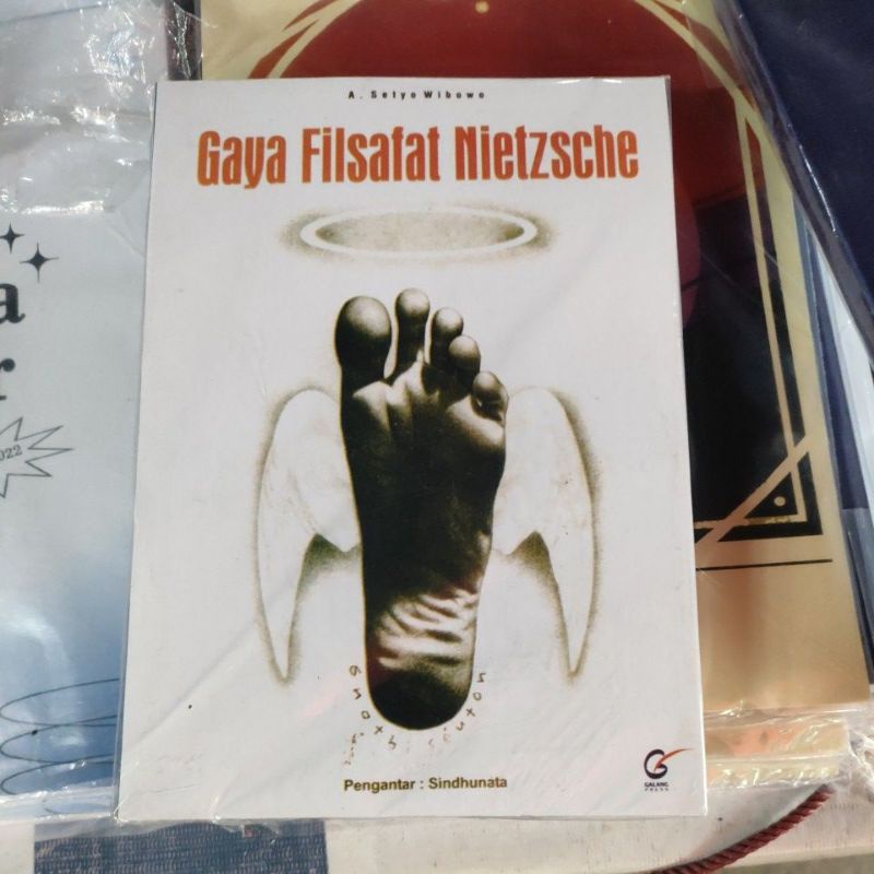 gaya filsafat Nietzsche buku gaya Filsafat pengantar Sindhunata original
