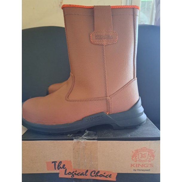sepatu safety King’s