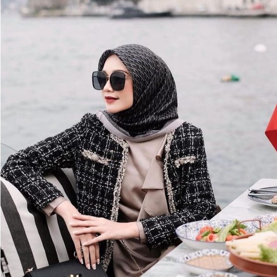 Ultrafine Callista Scarf Kerudung Segi Empat Juragan_Jilbab Hijab Murah Hijab Katun Voal Segiempat M