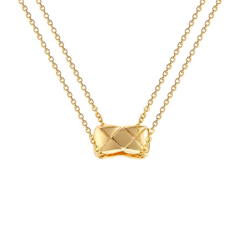 Kalung Rantai Multilayer Bahan Titanium Steel Bentuk Persegi Panjang Warna Emas Gaya Vintage Untuk Wanita