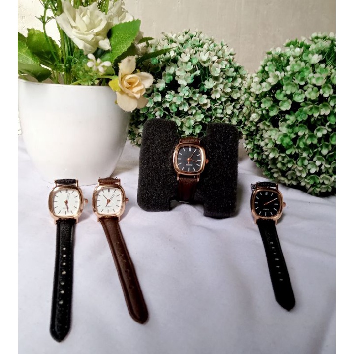 Jam Tangan Quartz Dial Kotak Kecil Wanita Cewek Strap Kulit PU