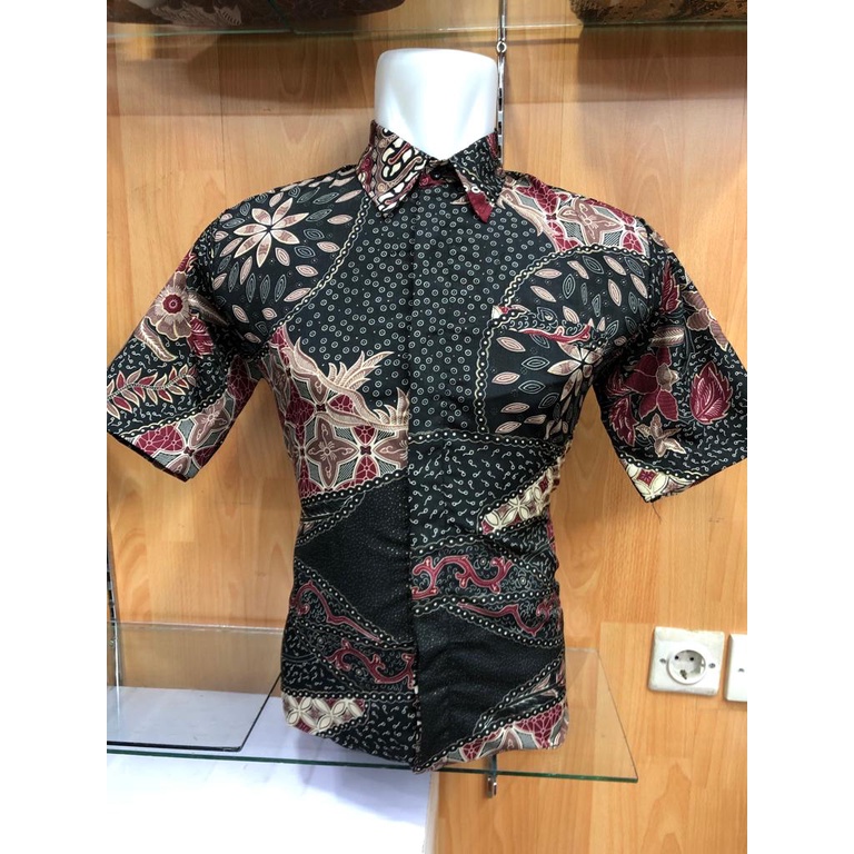 Kemeja Batik Pria Lengan Pendek Batik Katun Halus